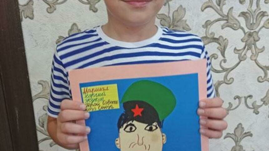 Был трижды ранен