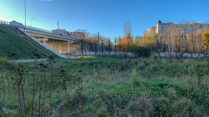 Блошиный рынок в Калининграде переехал. Но торговать на новом месте пока невозможно