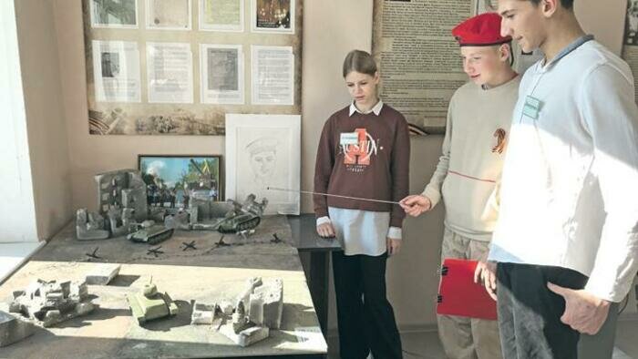 В Калининской школе учатся собирать луноходы 