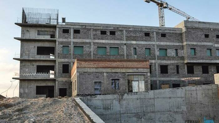 На стройке онкоцентра не хватает рабочих
