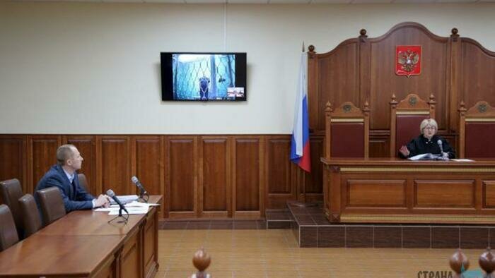 Суд оставил главу администрации Балтийска Мельникова и его заместителя в СИЗО до 7 апреля. Они арестованы по делу о взятке