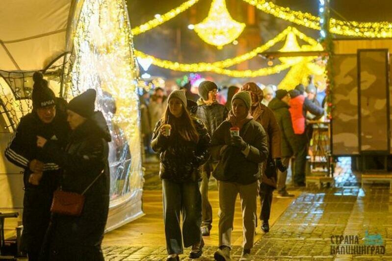 «Кантwein на губах не обсох»: на острове Канта в Калининграде открылась новогодняя ярмарка