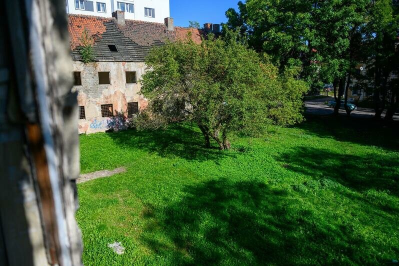 Скверы у «Вагонки»: тренажеры, пергола и плитка