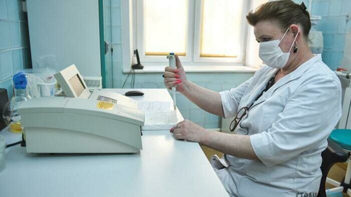 Жизнь после комы:  бывшая пациентка работает и поет в хоре