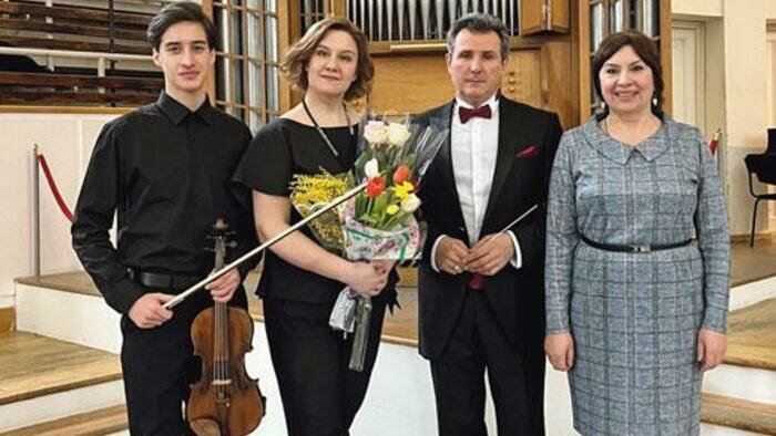 Калининградец выступил со знаменитым оркестром