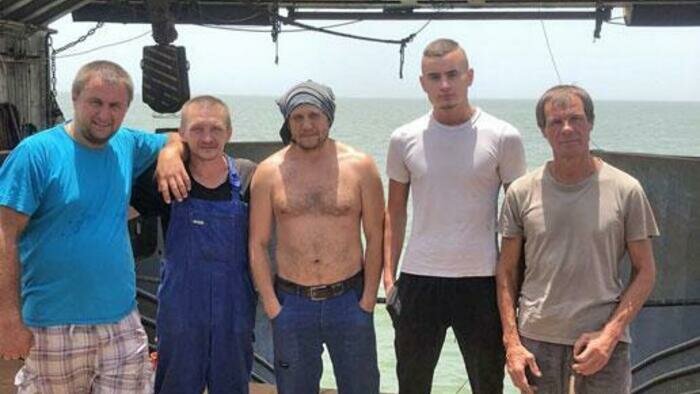 «Еды осталось мало, в судне течь» 