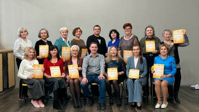 Калининградские пенсионеры учатся актёрскому мастерству и читают стихи на публику