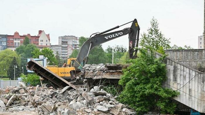 В Калининграде начался снос Дома Советов