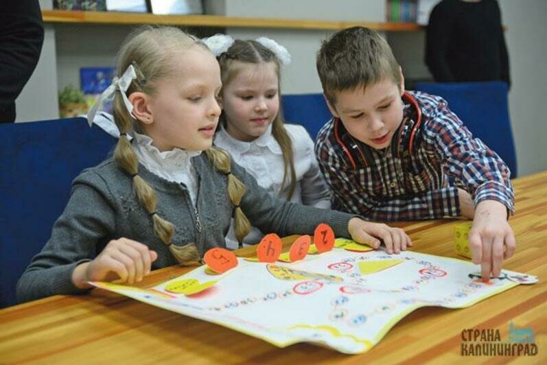 Авторы лучших работ детского конкурса получили вкусные подарки