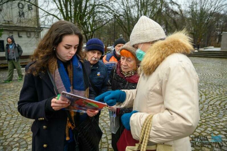 Активисты собрали подписи под обращением к губернатору
