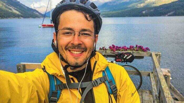 Семимиллиардный малыш, смерть  в полиции и путешествие в Африку