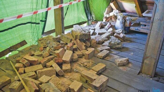 «Хорошо, что фронтон рухнул без мозаики»