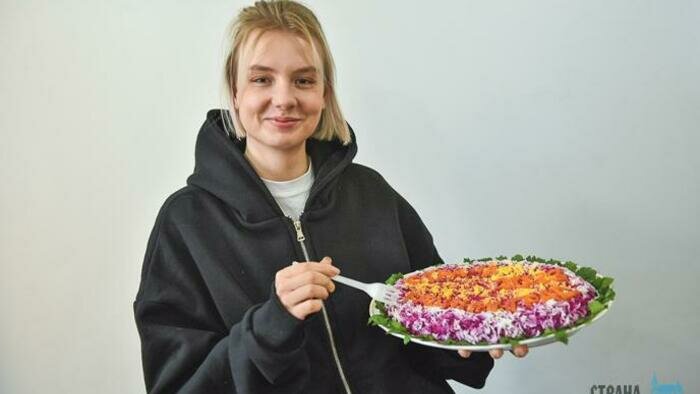 «Селедка под шубой» отмечает рождение под бой курантов