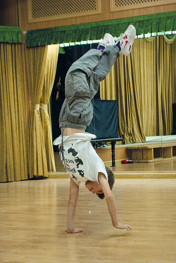 Вместе с командой наш герой  занимает первые места | Фото: Ксения Андреева