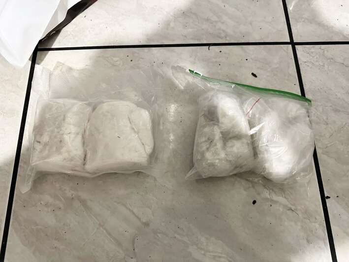 Мефедрон и амфетамин карапузам не игрушки. В Калининграде наркодилеры маскировались под продавцов детских товаров  - Новости Калининграда | Фото: Западное ЛУ МВД России на транспорте 