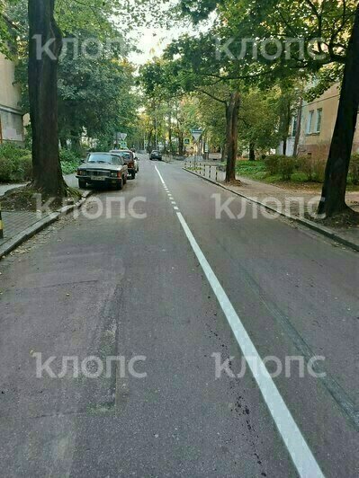 «За что так с нами?»: в Калининграде разметка навела шороху на тихой улице (фото) - Новости Калининграда | Фото читателя