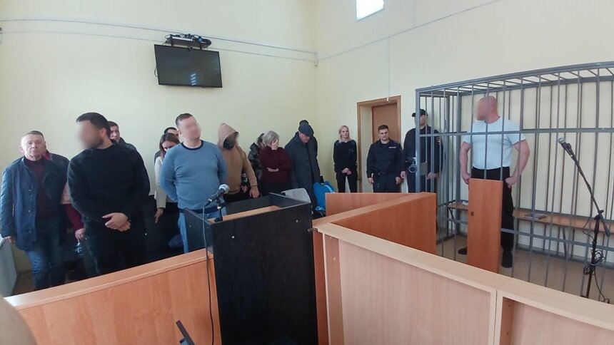 Трём калининградским экс-полицейским, которые подкидывали невиновным наркотики, вынесли приговор  - Новости Калининграда | Фото: Калининградский областной суд 