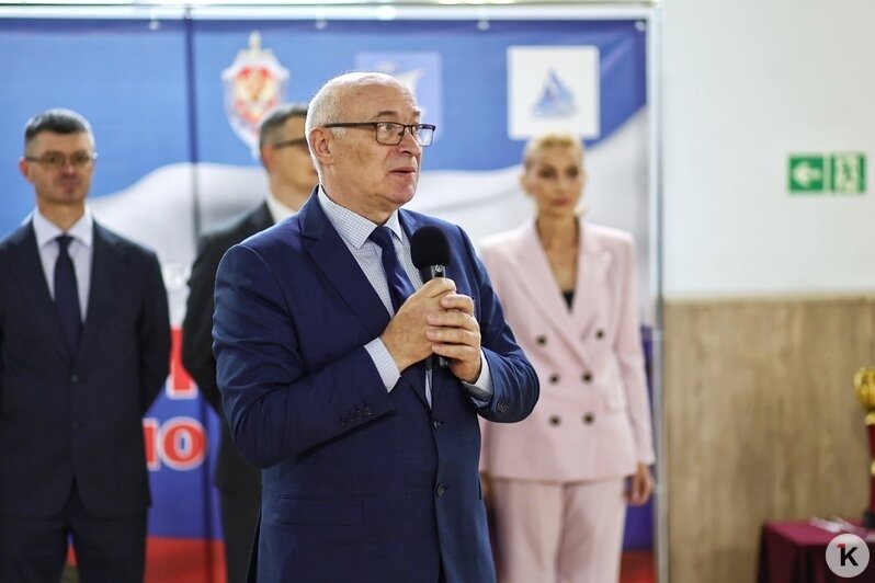 В Калининграде начался турнир по баскетболу среди школьников (фоторепортаж) - Новости Калининграда | Фото: Александр Подгорчук / «Клопс»