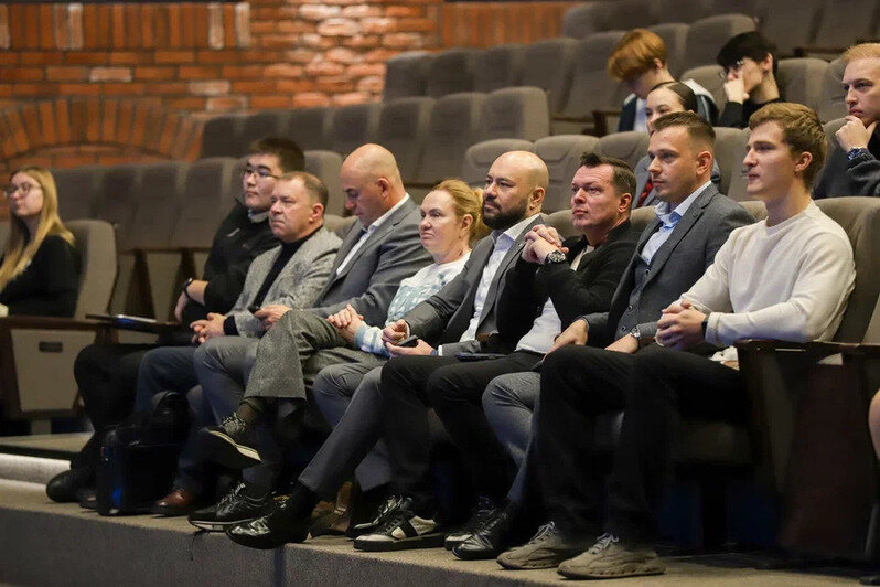 В БДК открыли секреты бизнеса студентам. Но у тех тоже было чем поделиться   - Новости Калининграда | Фото: пресс-служба БФУ им. Канта