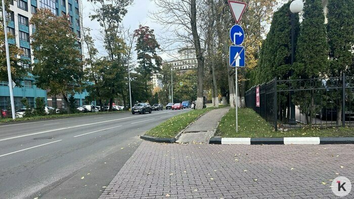 Реконструкция круга на Донского обернулась банальным расширением дороги (фото) - Новости Калининграда | Фото: «Клопс»