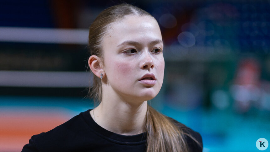 18-летняя волейболистка «Локомотива» рассказала о привычке, которую приобрела в Калининграде  - Новости Калининграда | Фото: Александр Подгорчук / «Клопс»