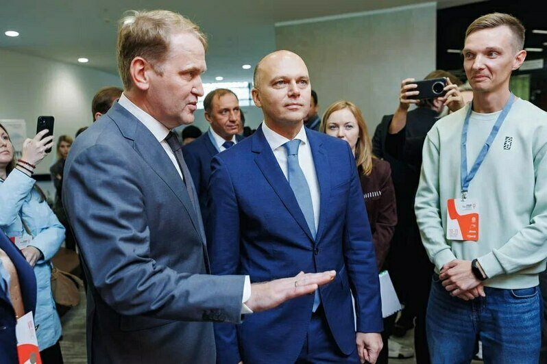 Вдохновение и новые партнёрства. Как в Светлогорске прошёл VII Международный форум «Вселенная бизнеса. Время Побед» (фоторепортаж) - Новости Калининграда