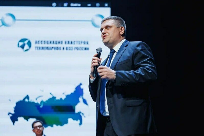 Вдохновение и новые партнёрства. Как в Светлогорске прошёл VII Международный форум «Вселенная бизнеса. Время Побед» (фоторепортаж) - Новости Калининграда