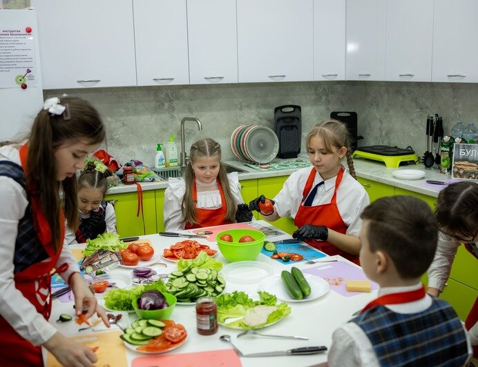 «Пятёрочка» открывает новый сезон «Школы питания»: к урокам присоединятся дошкольники и студенты колледжей - Новости Калининграда
