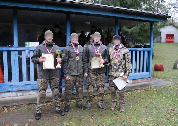 В Калининградской области спецподразделения выяснили, что из них «быстрее, выше, сильнее» (видео) - Новости Калининграда | Фото: пресс-служба Росгвардии В Калининградской области спецподразделения выяснили, что из них «быстрее, выше, сильнее» (видео) - Новости Калининграда | Фото: пресс-служба Росгвардии