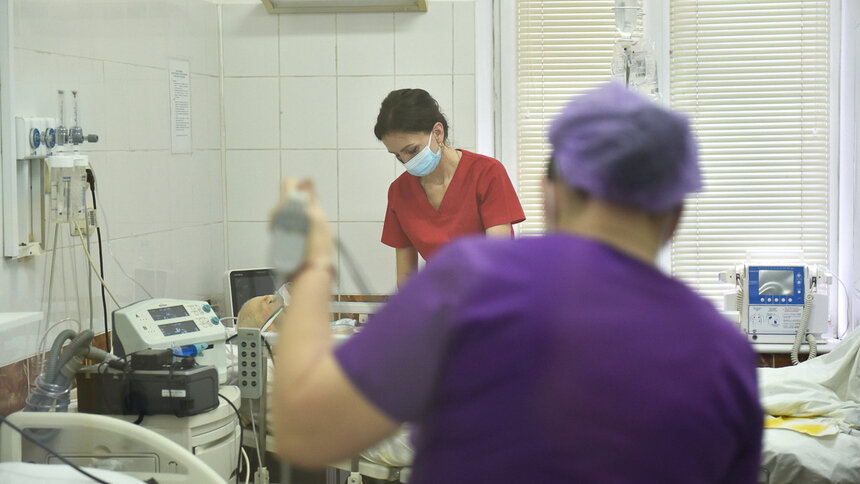 Любое, даже самое простое, с точки зрения обывателя, заболевание может перерасти в тяжёлую форму | Фото: Александр Мелехов