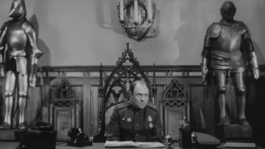 «На пути в Берлин». Кино, в котором калининградские хрущёвки играли немецкую столицу - Новости Калининграда | Кадр из фильма «На пути в Берлин»