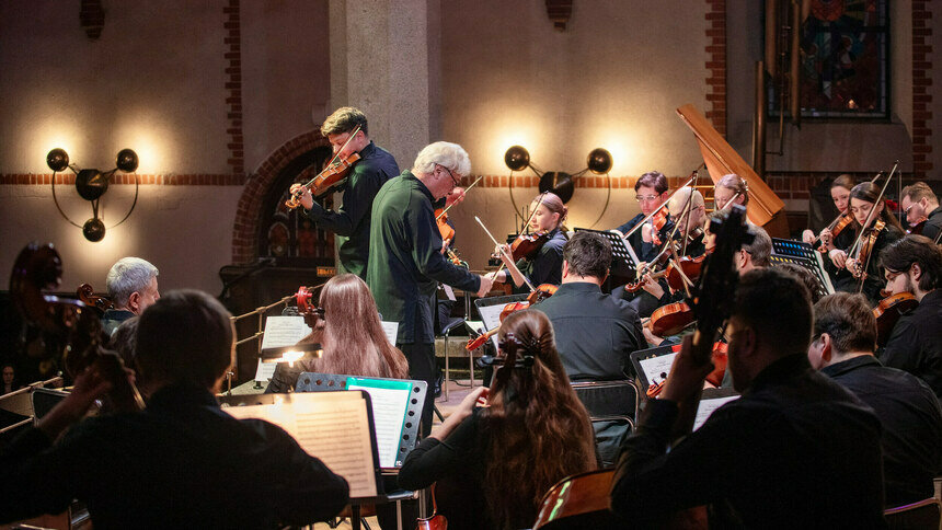 В Калининграде открылась первым концертом Школа-фестиваль Леонида Лундстрема (фото) - Новости Калининграда | Фото: пресс-служба Калининградской областной филармонии им. Е. Ф. Светланова В Калининграде открылась первым концертом Школа-фестиваль Леонида Лундстрема (фото) - Новости Калининграда | Фото: пресс-служба Калининградской областной филармонии им. Е. Ф. Светланова