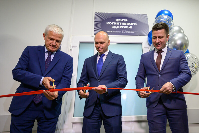 Пациента ведёт не один специалист, а сразу три – невролог, клинический психолог и терапевт | Фото: Александр Мелехов Пациента ведёт не один специалист, а сразу три – невролог, клинический психолог и терапевт | Фото: Александр Мелехов