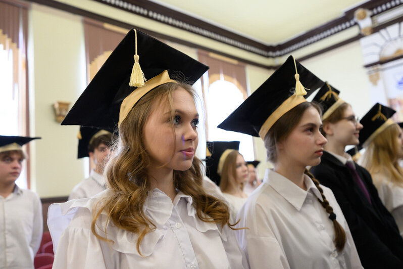 Посвящение в гимназисты. | Фото: Александр Мелехов Посвящение в гимназисты. | Фото: Александр Мелехов