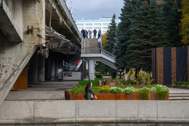 Состояние эстакады стремительно ухудшается   | Фото: Александр Мелехов