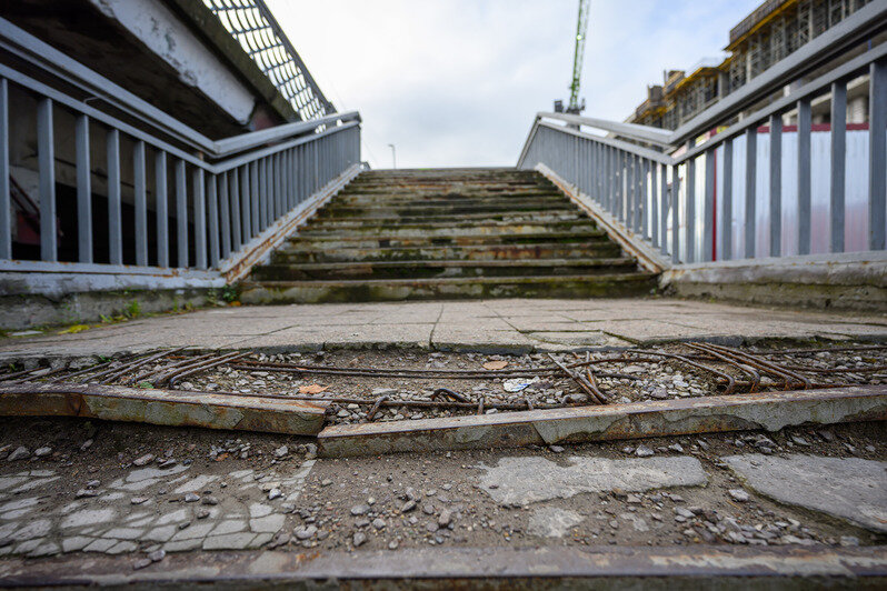 Состояние эстакады стремительно ухудшается   | Фото: Александр Мелехов