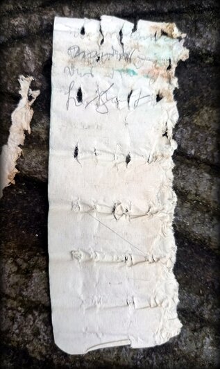 В музей Мамоново передали старинную капсулу с загадочной запиской (фото) - Новости Калининграда | Фото: сообщество «МАУК "Мамоновский городской музей"» // «ВКонтакте» В музей Мамоново передали старинную капсулу с загадочной запиской (фото) - Новости Калининграда | Фото: сообщество «МАУК "Мамоновский городской музей"» // «ВКонтакте»