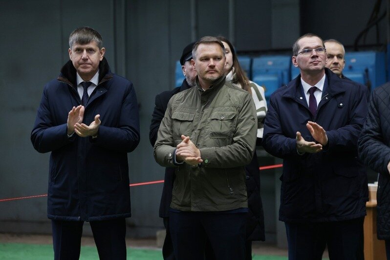 Николай Патрушев вручил орден «За доблестный труд» коллективу завода «Янтарь»  - Новости Калининграда | Фото: пресс-служба регионального парламента Николай Патрушев вручил орден «За доблестный труд» коллективу завода «Янтарь»  - Новости Калининграда | Фото: пресс-служба регионального парламента