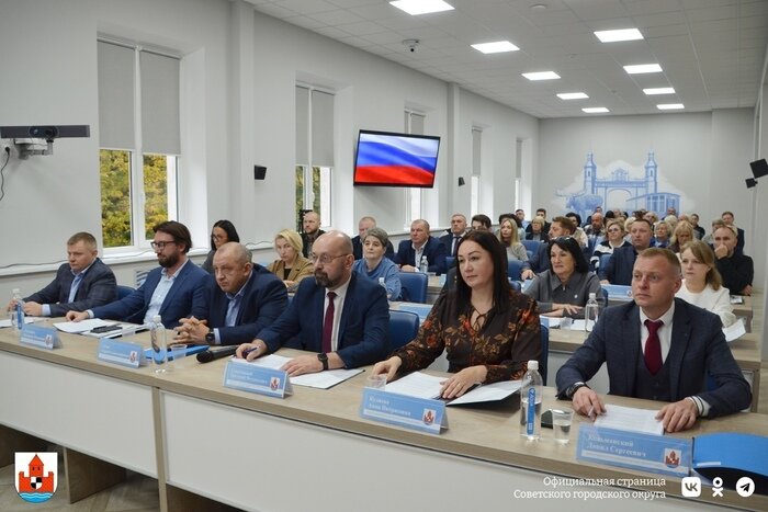 Первыми главу муниципалитета по новым правилам выбрали депутаты Советского городского округа | Фото: страница администрации Советского округа во &quot;ВКонтакте&quot;