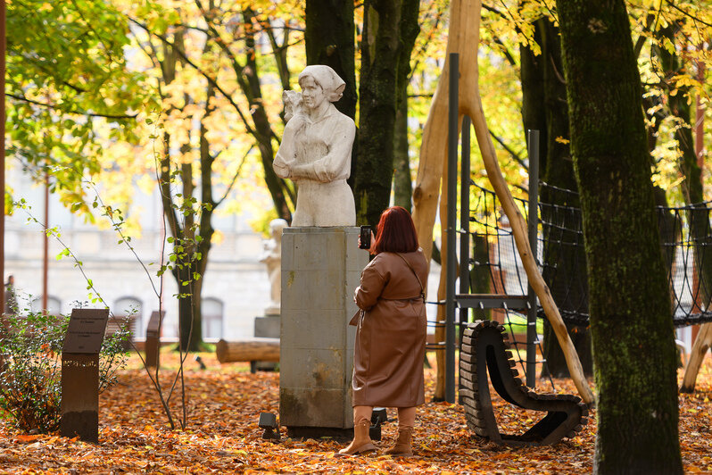 Осень в городе, где хочется гулять | Фото: Александр Мелехов