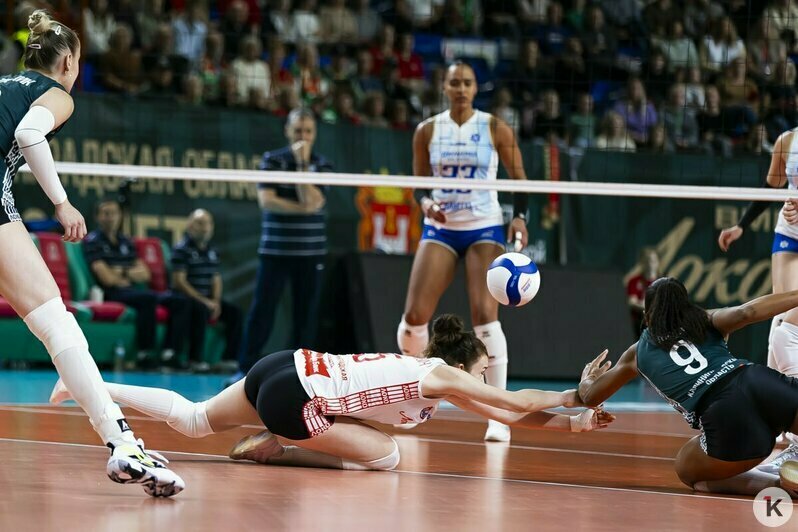 «Падать тоже хорошо»: как «Локомотив» уступил Казани в споре за лидерство в Суперлиге (фоторепортаж) - Новости Калининграда | Фото: Александр Подгорчук / «Клопс»