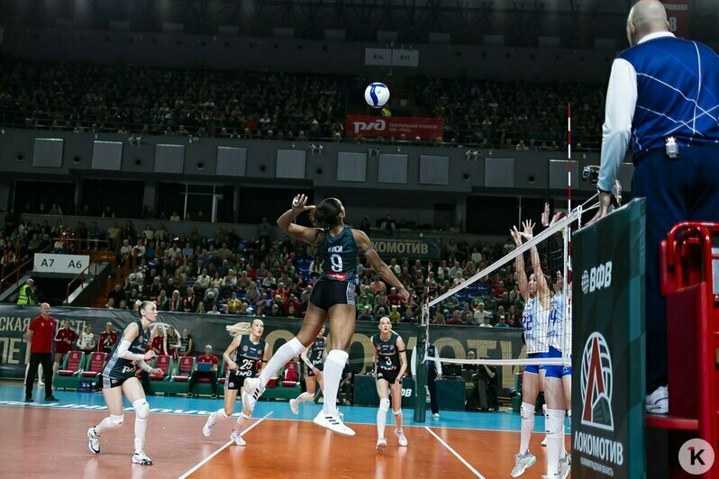 «Падать тоже хорошо»: как «Локомотив» уступил Казани в споре за лидерство в Суперлиге (фоторепортаж) - Новости Калининграда | Фото: Александр Подгорчук / «Клопс»