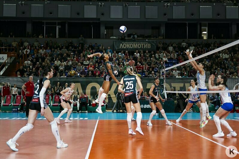 «Падать тоже хорошо»: как «Локомотив» уступил Казани в споре за лидерство в Суперлиге (фоторепортаж) - Новости Калининграда | Фото: Александр Подгорчук / «Клопс»