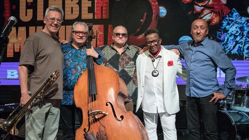 На международный фестиваль «Джаз в филармонии» приедут Стивен Митчелл и «Джем-бэнд» Максима Пиганова | Фото: пресс-служба организатора мероприятия На международный фестиваль «Джаз в филармонии» приедут Стивен Митчелл и «Джем-бэнд» Максима Пиганова | Фото: пресс-служба организатора мероприятия