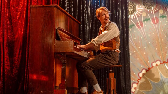 Пять свежих комедий, которые вернут доверие к отечественному кино - Новости Калининграда | Кадр из фильма «Плагиатор»