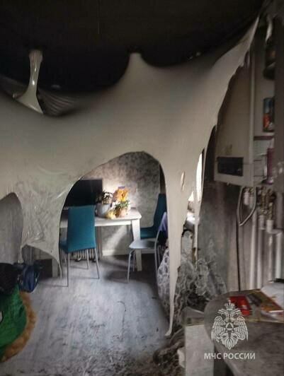 Загоревшаяся в одной из калининградских квартир стиральная машина создала инсталляцию в стиле Сальвадора Дали (фото) - Новости Калининграда | Фото: пресс-служба МЧС по Калининградской области