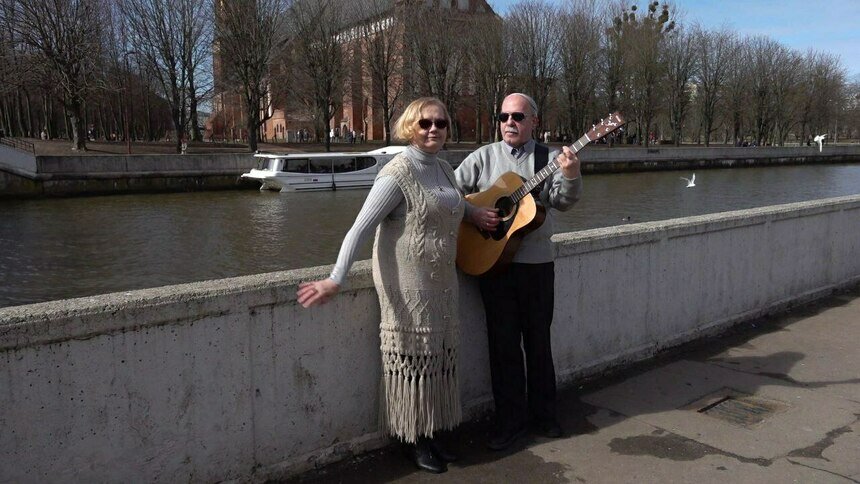 Наталья Соснина и Андрей Бобров познакомились, когда учились в школе-интернате для слабовидящих     | Фото: архив героев публикации