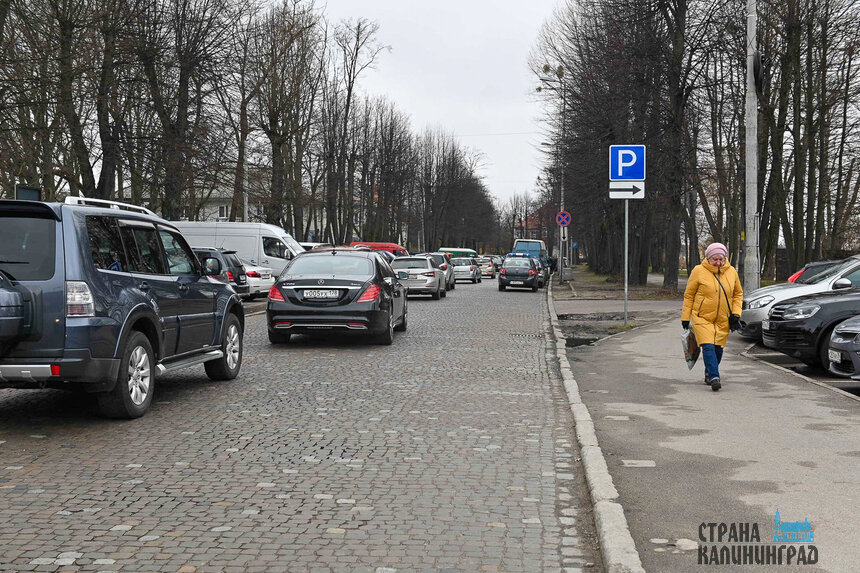 Цены на бензин продолжают расти, но уже не так сильно как в прошлом месяце | Фото: Александр Мелехов
