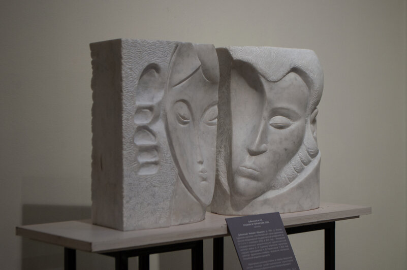 «Портрет времени»: в Калининграде открылась выставка от Брахерта до наших дней | Фото автора