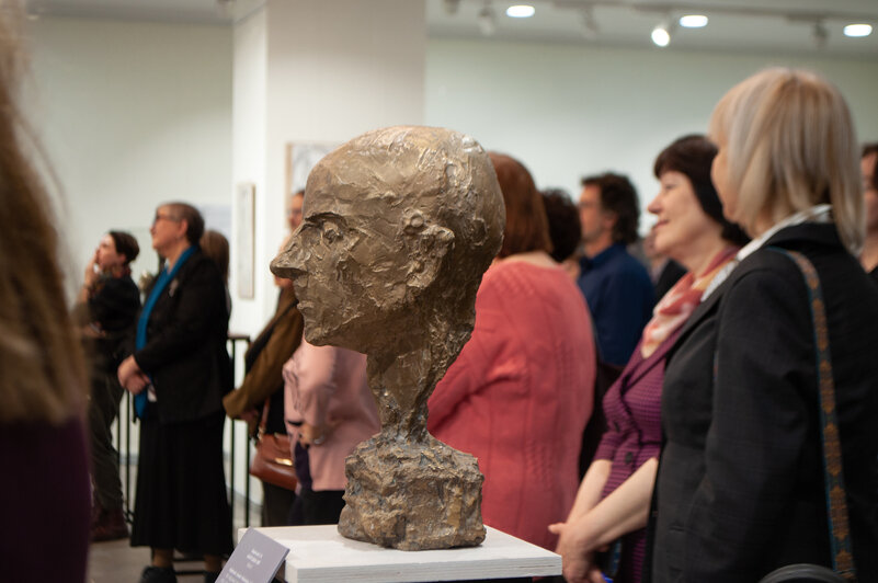 «Портрет времени»: в Калининграде открылась выставка от Брахерта до наших дней | Фото автора